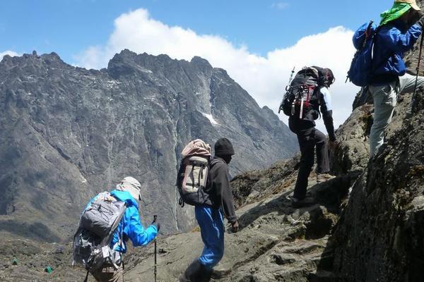 Hiking-Climbing-Mount-Kenya
